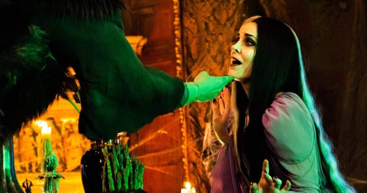 Sheri Moon Zombie en Los Munsters