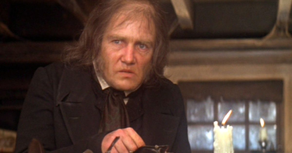 Albert Finney como Scrooge 1970