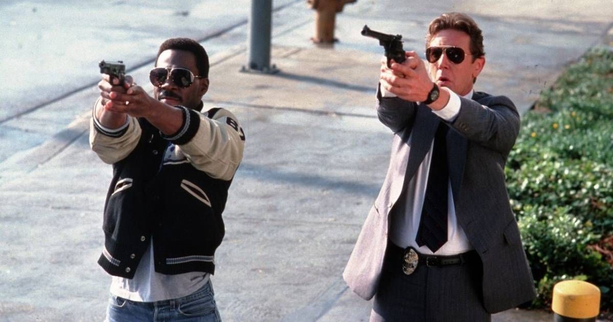 Eddie Murphy y el juez Reinhold en Beverly Hills Cop (1984)