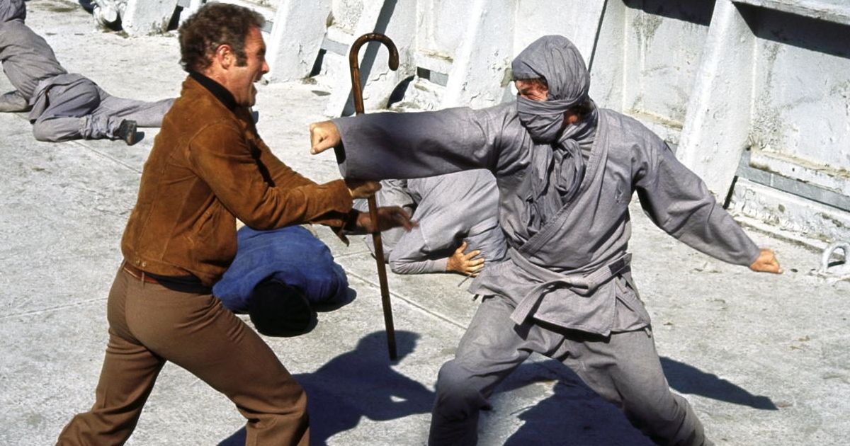 dos hombres peleando
